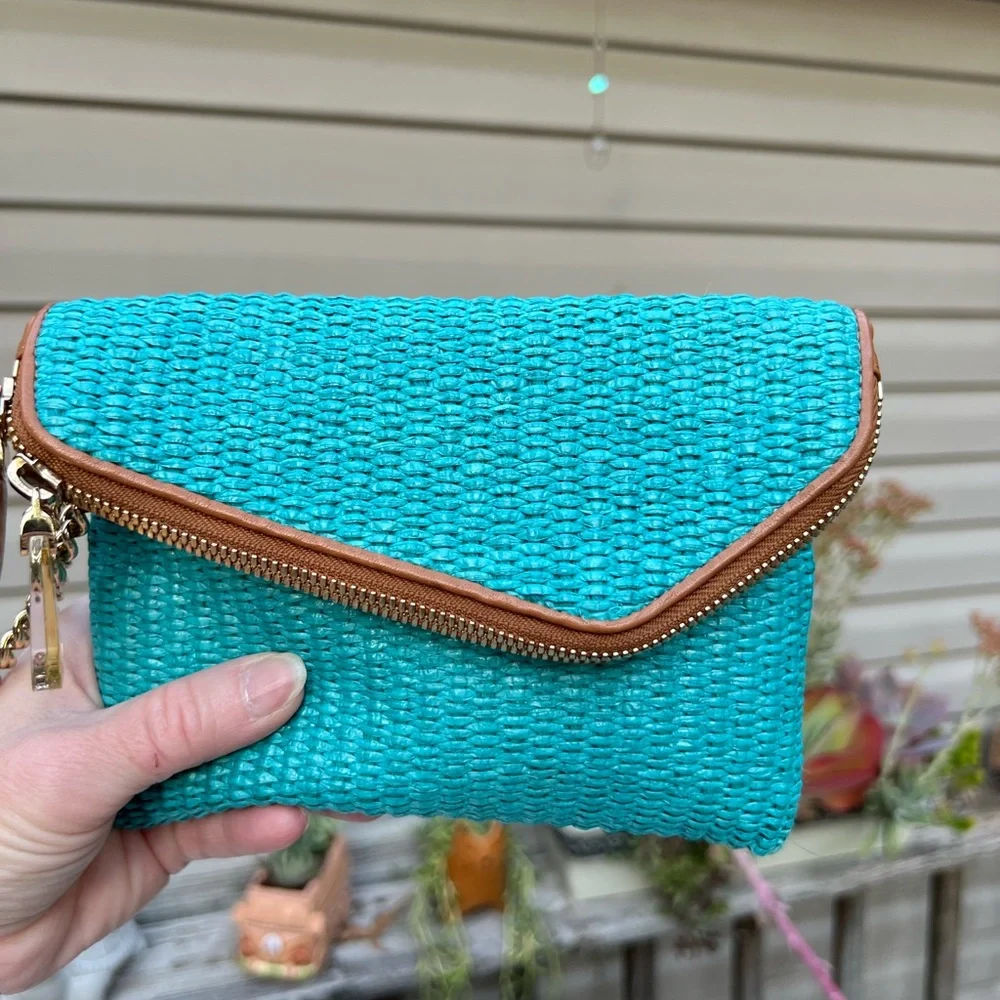 Henri Bendel Debutante Asymmetrical Folding Turquoise Raffia Wristlet/Clutch - Picture 9 of 12